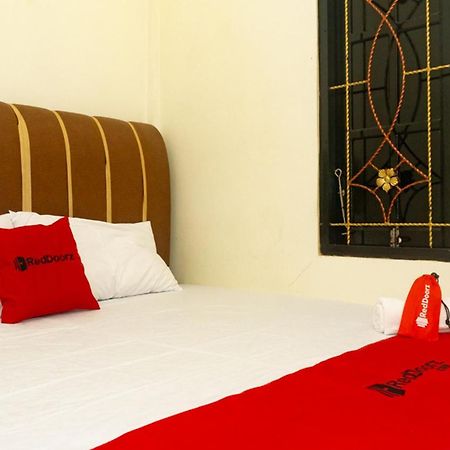 Reddoorz Near Sentani Airport Jayapura Otel Dış mekan fotoğraf
