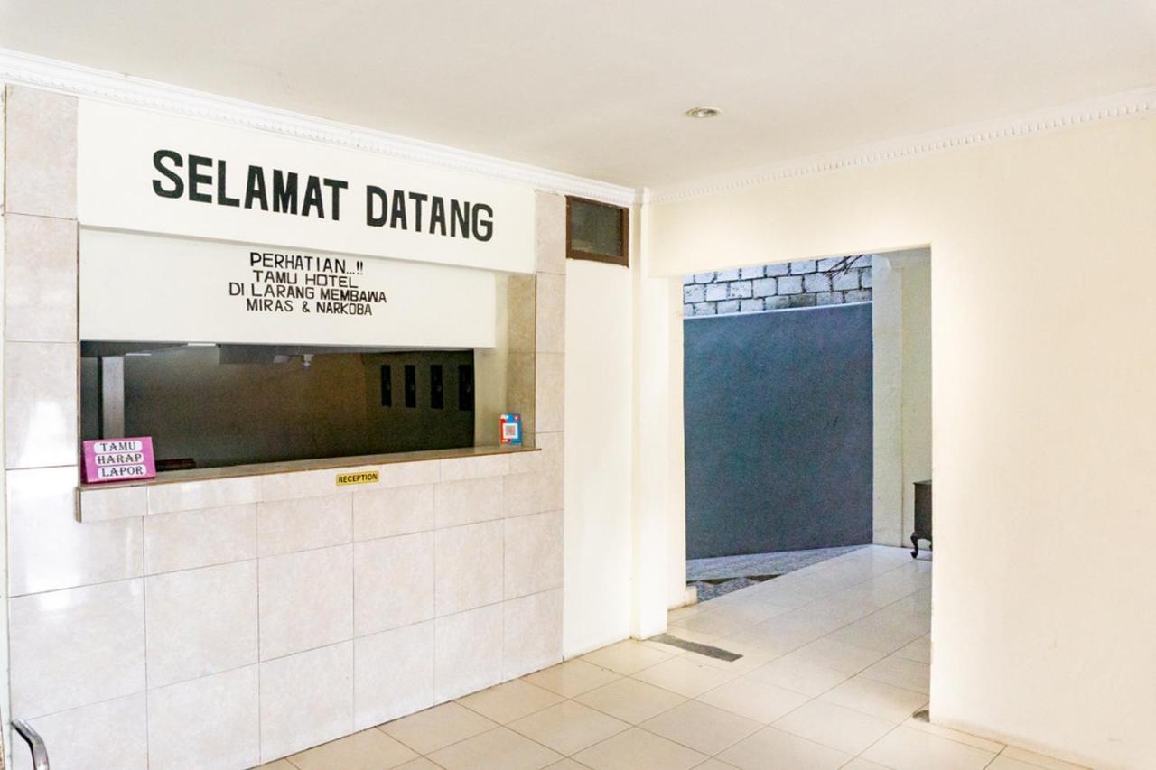 Reddoorz Near Sentani Airport Jayapura Otel Dış mekan fotoğraf