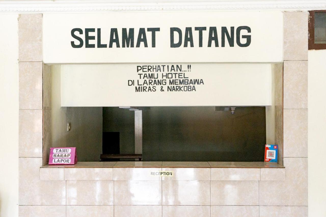 Reddoorz Near Sentani Airport Jayapura Otel Dış mekan fotoğraf