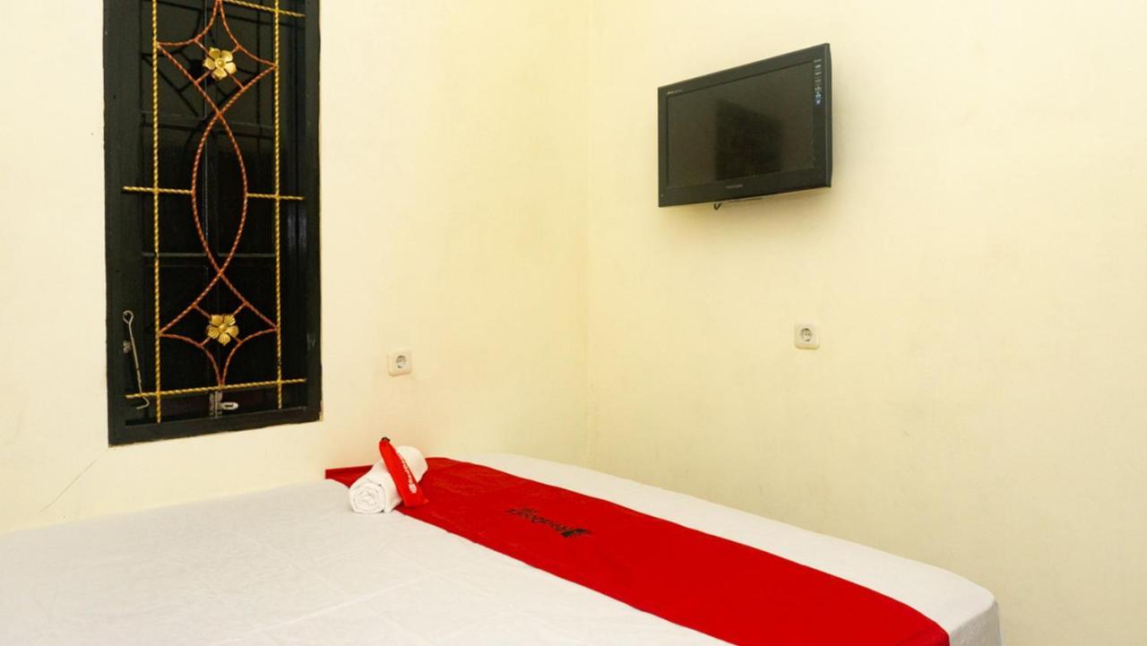 Reddoorz Near Sentani Airport Jayapura Otel Dış mekan fotoğraf