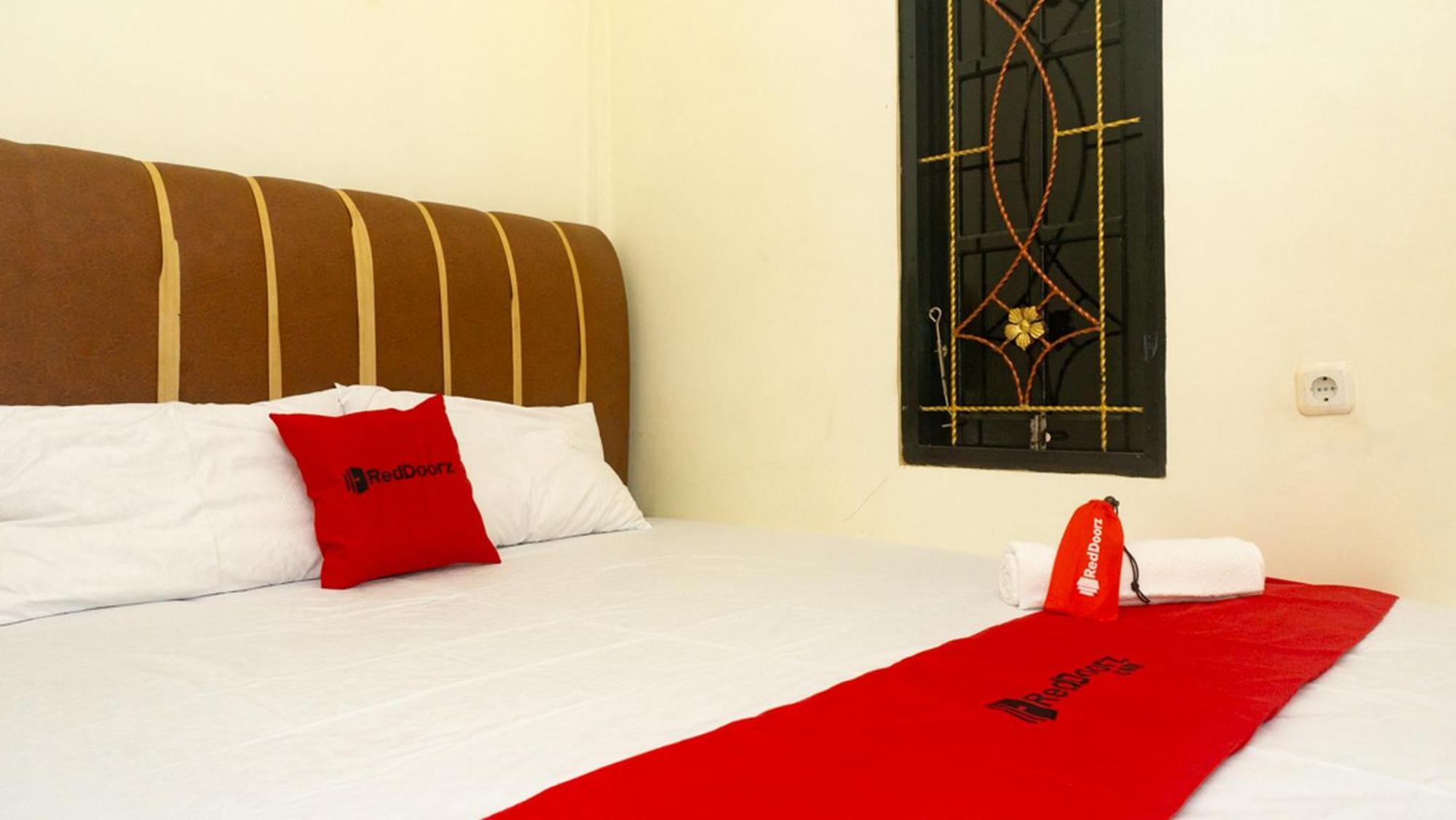 Reddoorz Near Sentani Airport Jayapura Otel Dış mekan fotoğraf