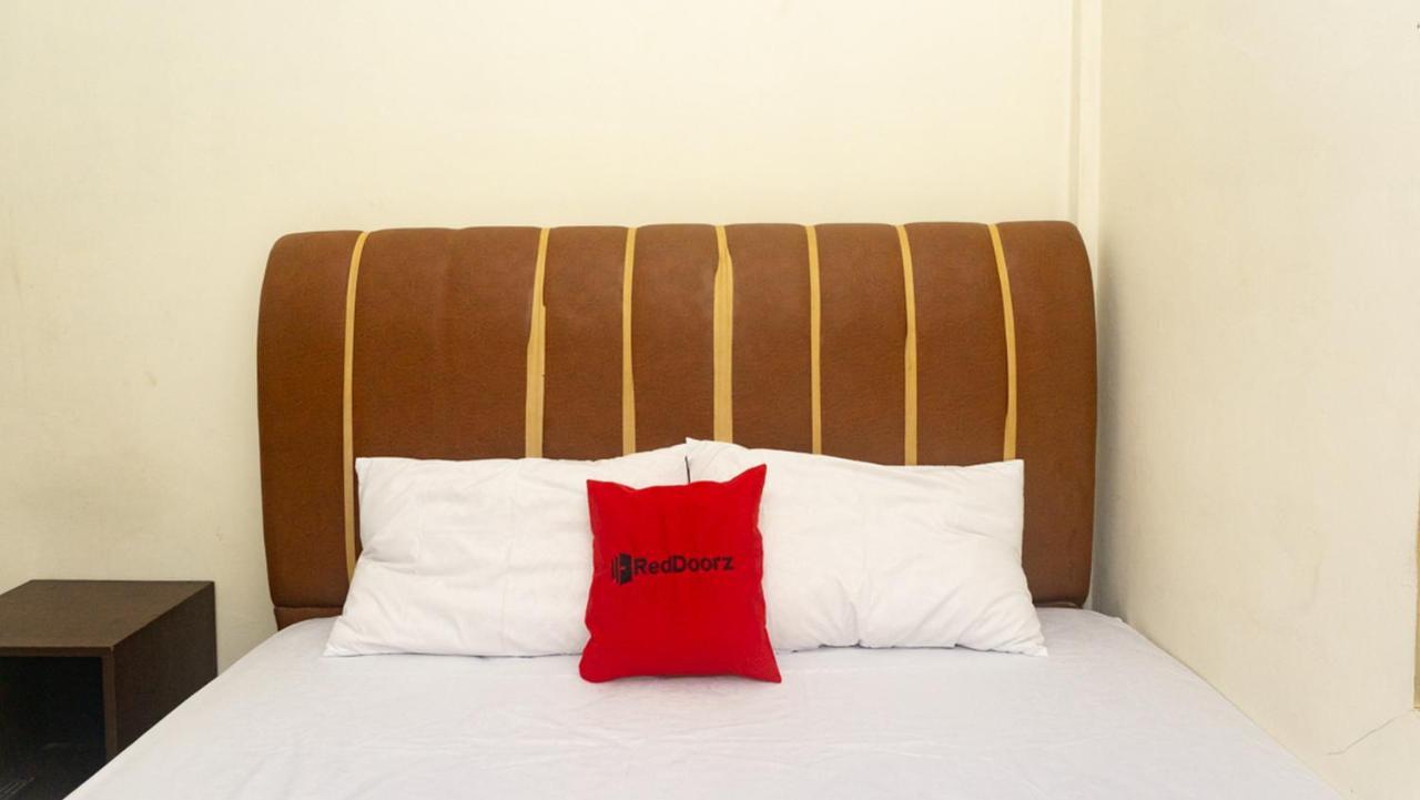 Reddoorz Near Sentani Airport Jayapura Otel Dış mekan fotoğraf